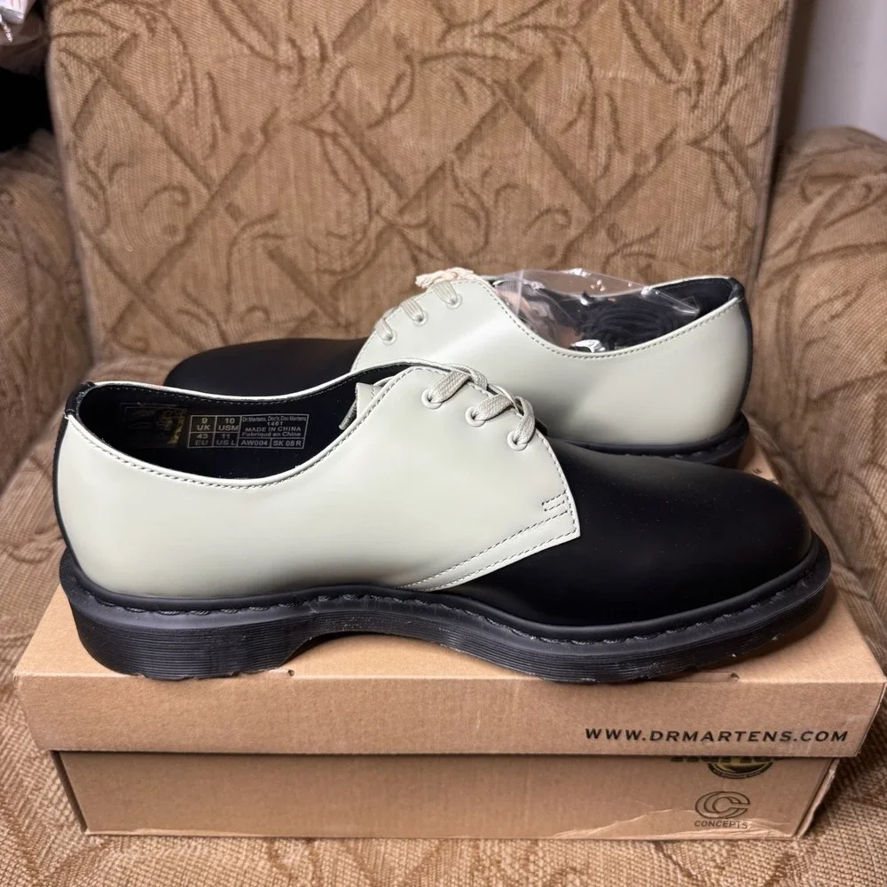 DR.‎ MARTENS 1461 CONCEPTS SIZE 8 AW004 BLACK GREEN  LEATHER DERBY SHOES